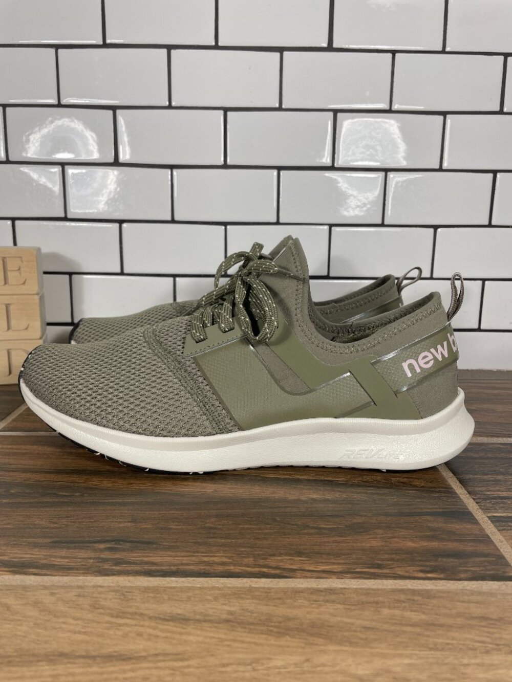 New Balance Nergize Sport Shoes Womens Size 12 Green REVlite Trainers Sneakers